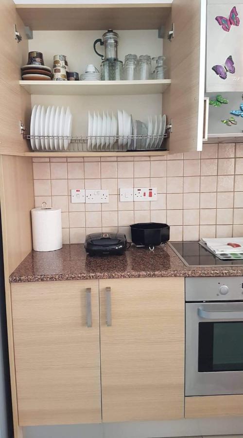 Andris Apartment Paralímni Eksteriør bilde