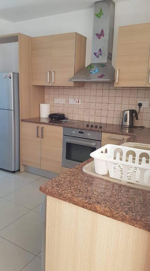 Andris Apartment Paralímni Eksteriør bilde